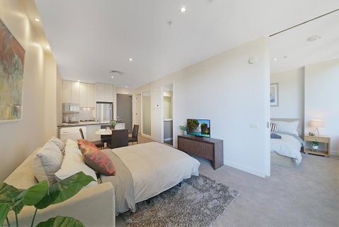A Comfy & Central 2BR Apt Near Flinders Station - St Kilda Accommodation 2