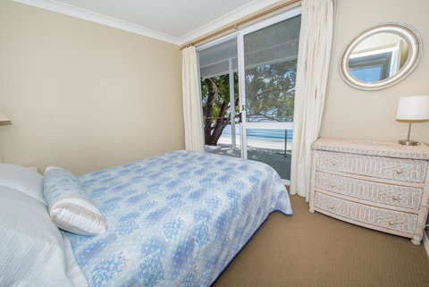 A Foreshore - Salamander Bay - St Kilda Accommodation 1