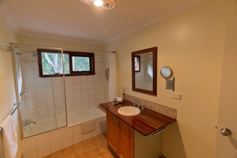 A Grape Escape - St Kilda Accommodation 1