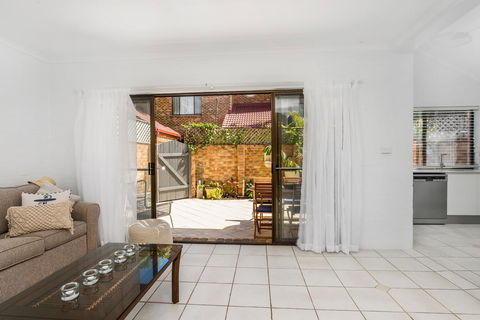 A PERFECT STAY - Byron's Mango Tree - St Kilda Accommodation 2