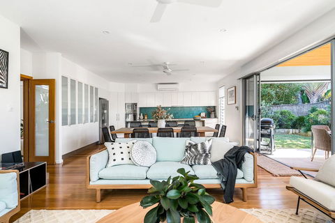 A PERFECT STAY - Shore Beats Work - St Kilda Accommodation 3