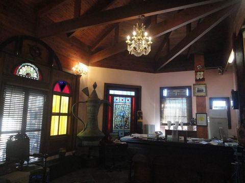 A Railway Lodge - St Kilda Accommodation 1