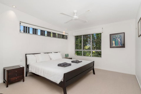 A SWEET ESCAPE - Ariel's - St Kilda Accommodation 1