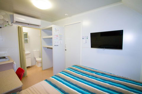 AAOK Jandowae Accommodation Park - St Kilda Accommodation 2