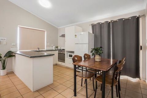 AAOK Karratha Caravan Park - St Kilda Accommodation 2