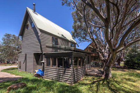 Aaragon - St Kilda Accommodation 2