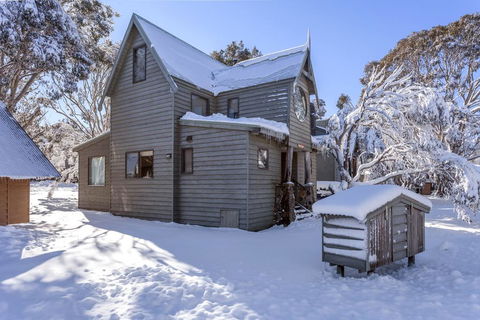 Aaragon - St Kilda Accommodation 0