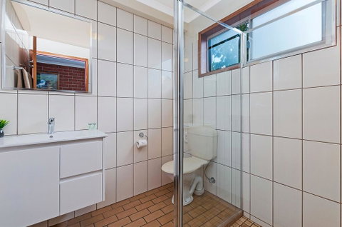 AAt 28 Goldsmith Motel - St Kilda Accommodation 3