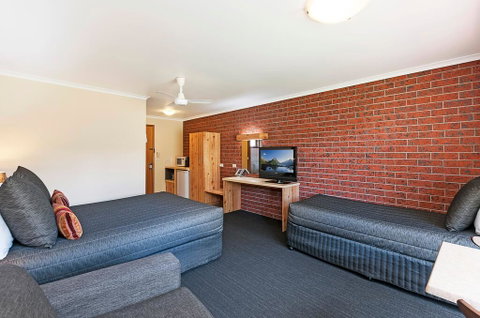 AAt 28 Goldsmith Motel - St Kilda Accommodation 2
