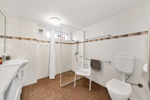 Abby's Poolside Retreat 1 - St Kilda Accommodation 2