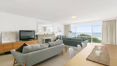 ABSOLUTE BEACHFRONT - FRANKSTON - St Kilda Accommodation 0