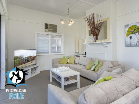 Absolute Beachfront 3BR 2BA Home W/ Beach Track - St Kilda Accommodation 1