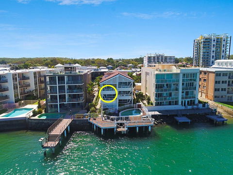 Absolute Waterfront On The Pumicestone Passage - St Kilda Accommodation 0