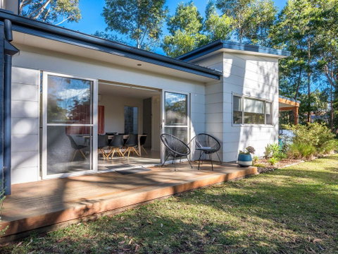 Acacia On Orion :: Jervis Bay Rentals - St Kilda Accommodation 0