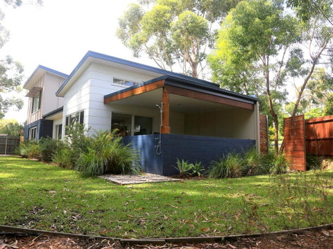 Acacia On Orion :: Jervis Bay Rentals - St Kilda Accommodation 1