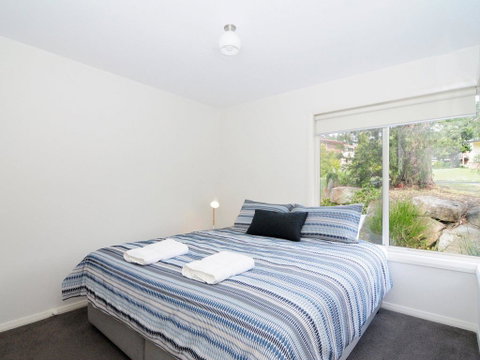 Acacia On Orion :: Jervis Bay Rentals - St Kilda Accommodation 2