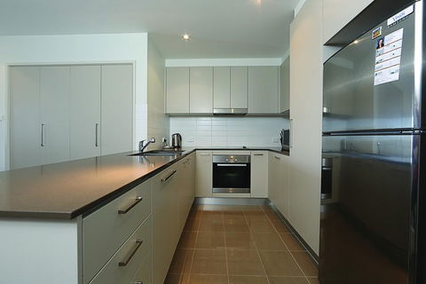 Accommodate Canberra - Aspire - St Kilda Accommodation 3
