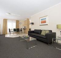 Accommodate Canberra - Kingston Court - St Kilda Accommodation