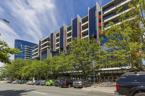 Accommodate Canberra - New Acton - St Kilda Accommodation 1