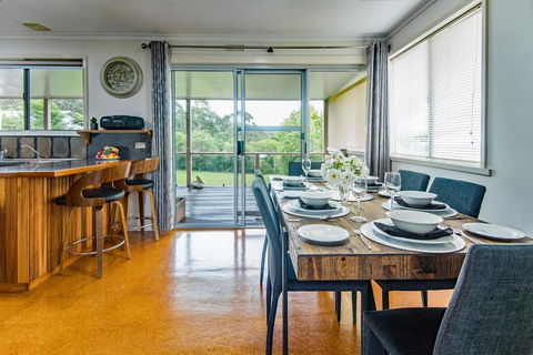 ACOULLVIEW - St Kilda Accommodation 3