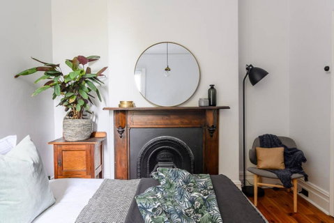 ADDERLEY A Striking 1880s Remodeled Victorian - St Kilda Accommodation 3
