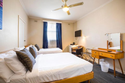 Esplanade Hotel Adelaide - St Kilda Accommodation 1
