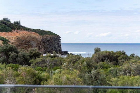 Exquisite Beachside Mansion - St Kilda Accommodation 2