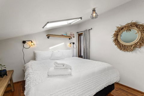 Fabrik Loft Central New York Stylequiet - St Kilda Accommodation 1