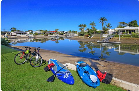 Fabulous Canal-front Unit In Mooloolaba - St Kilda Accommodation 0