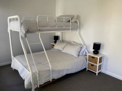 FAIR11W - Fairlight House - St Kilda Accommodation 4