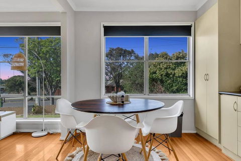 Fantastic 3BR Near North Shore Beach - St Kilda Accommodation 2