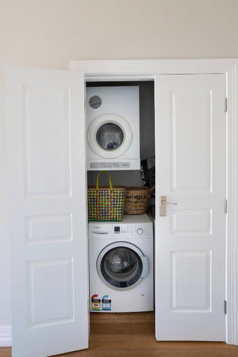 FOREST CORNER - 3 BEDROOM WEATHERBOARD, TRENTHAM - St Kilda Accommodation 3