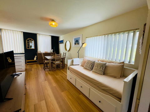 FORR64 - Cosy East Perth Retreat - St Kilda Accommodation 0