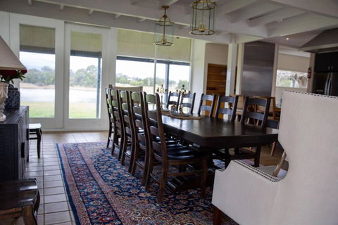 Finsbury House - Luxury 8 Bedroom Farm Homestead With Pool - St Kilda Accommodation 3