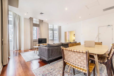 Fabulous Collins Street Luxury 2 BR Apartment - St Kilda Accommodation 1