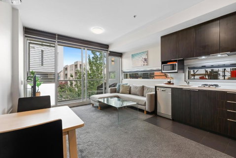 Fitzroy North 1-Bed With Balcony By Edinburgh Park - St Kilda Accommodation 2