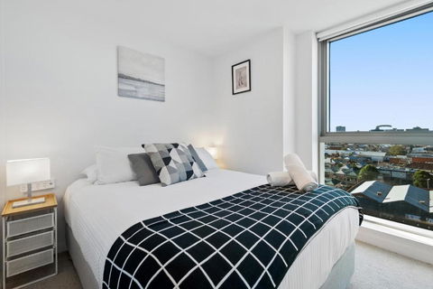FLEMINGTON - Melbourne City Views - St Kilda Accommodation 2