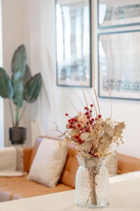 FV Peppers 2BR 2BA W Parking, Shared Spa, Gym, Pool - St Kilda Accommodation 2