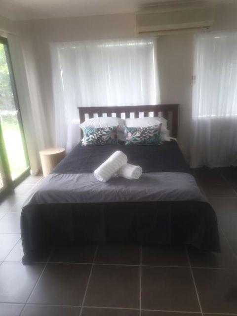 FRANGIPANI HOUSE - St Kilda Accommodation 0