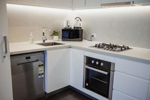 FV Brisbane Apartments Fortitude Valley - St Kilda Accommodation 3