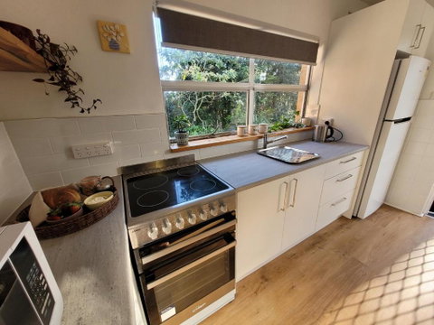 Garden Rest - St Kilda Accommodation 2