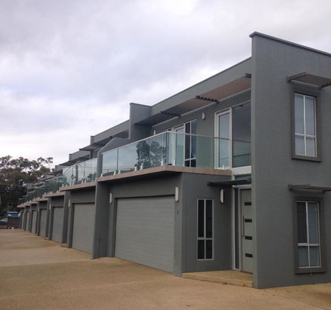 Griffith Prestige Apartments - St Kilda Accommodation 3