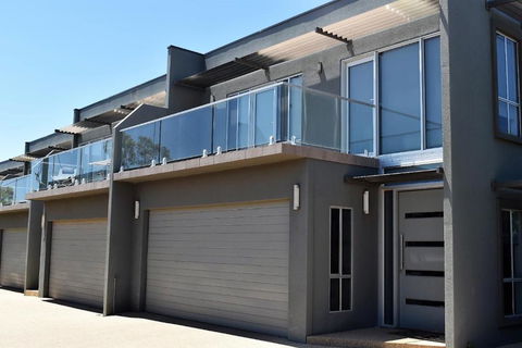 Griffith Prestige Apartments - St Kilda Accommodation 0