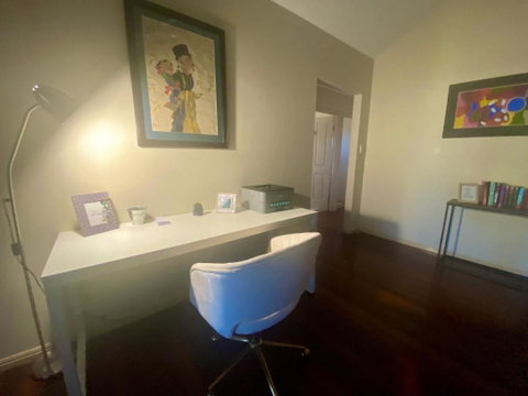 Hallorans Hill Holiday Home - St Kilda Accommodation 2