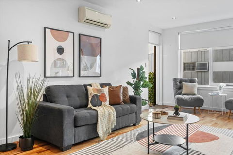 Hidden Gem At Caulfield Park - St Kilda Accommodation 1