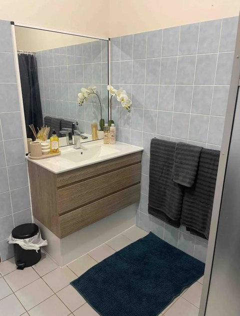 Hideaway Reef Cottage - St Kilda Accommodation 2