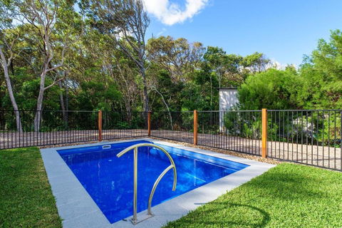 Ibis 9 House - St Kilda Accommodation 2
