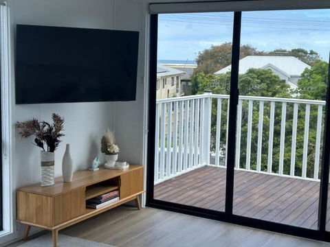 Iconic Beach House On Bruce - St Kilda Accommodation 2