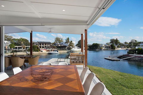 INCREDIBLE VALUE - Perfect For Large Families - St Kilda Accommodation 3