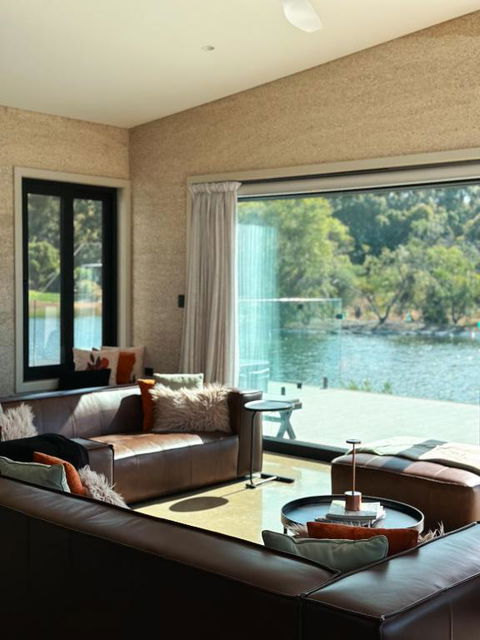 INDICA HEMP HOUSE - Multi Award Winning-Luxury-Eco Designed House-lake Views-hot Tub-Cinema - St Kilda Accommodation 2